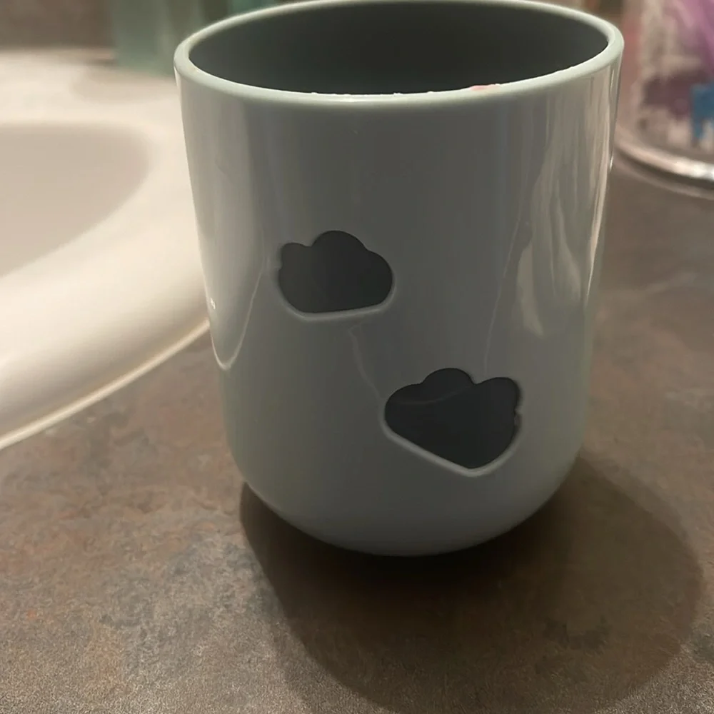 Cloud decor cup